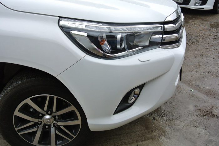 Hilux-10