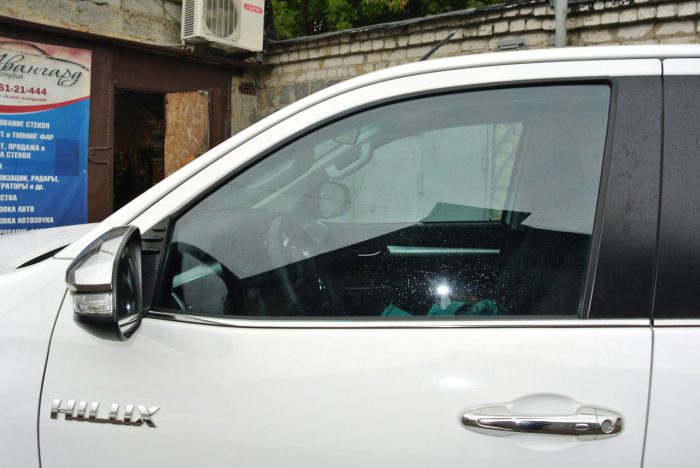 Hilux-7
